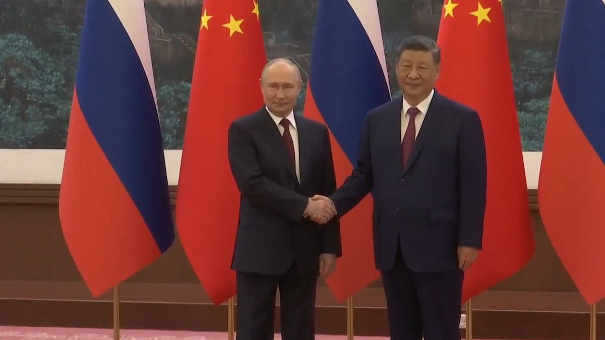 Chinese President Xi Jinping Welcomes Russian Leader Vladimir Putin To Beijing For 2-Day State Visit Focused On Bilateral Ties & Global Cooperation | Video