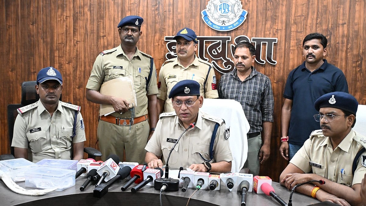 Police Solve The Newlywed Couple's Robbery; 3 Held In Jhabua