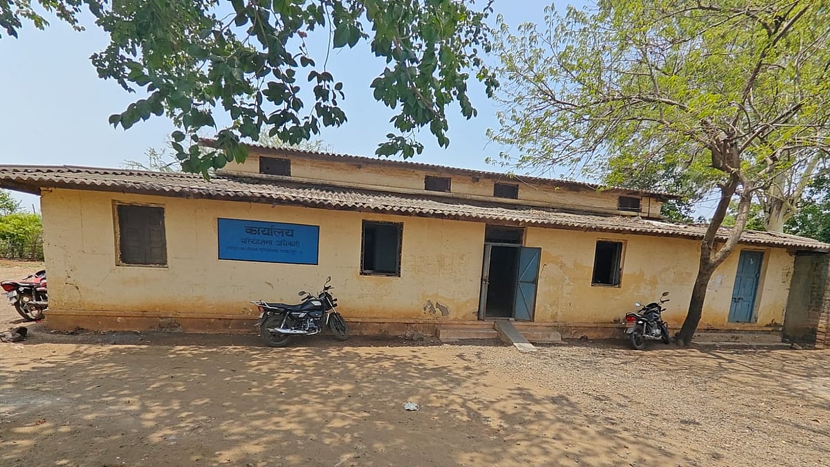 Repair Delay Cripples The Sardarpur Women And Child Development Office