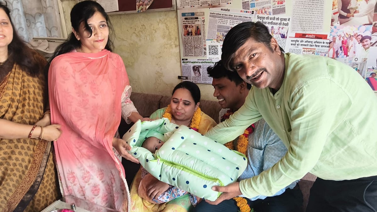 Maharashtra Couple Adopt Five-Month-Old Girl At Kilkari Shishu Graha In Khandwa