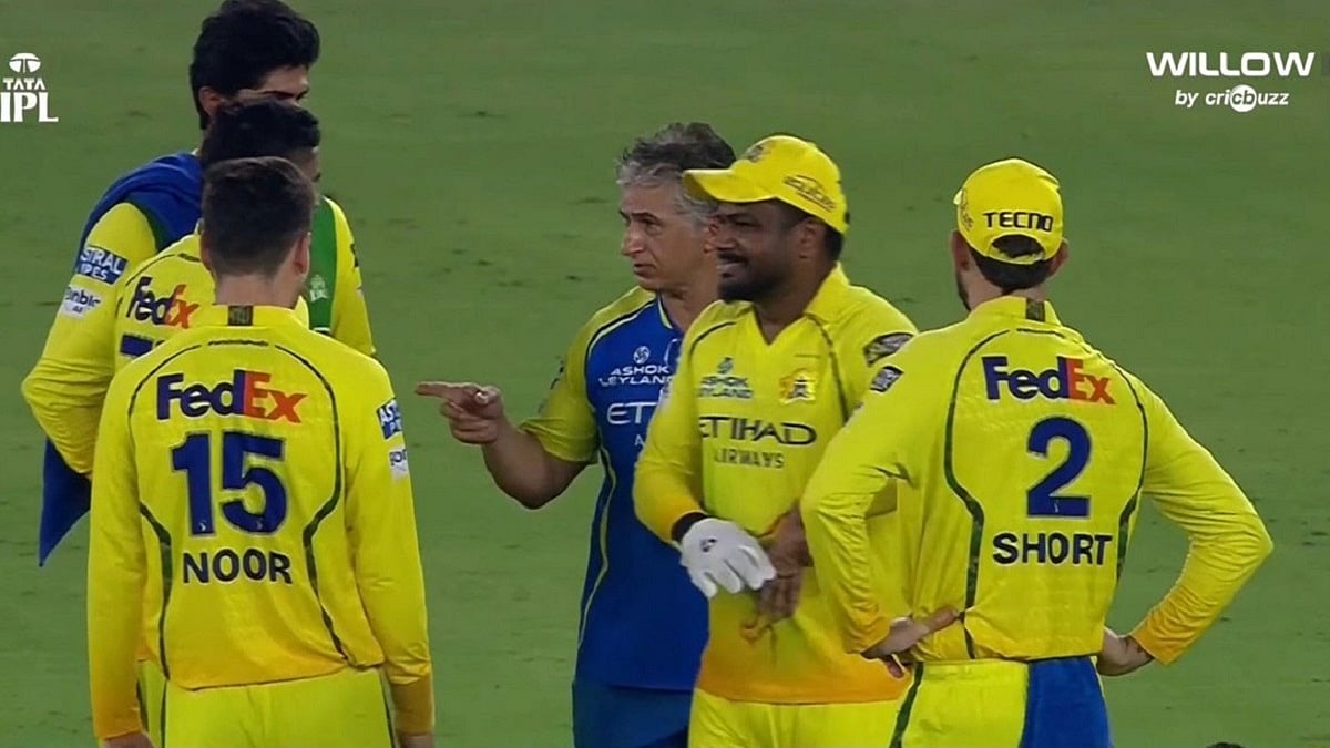Injury Scare For CSK: Sanju Samson Forced To Leave Field After Finger Injury; Urvil Patel Keeps Wicket