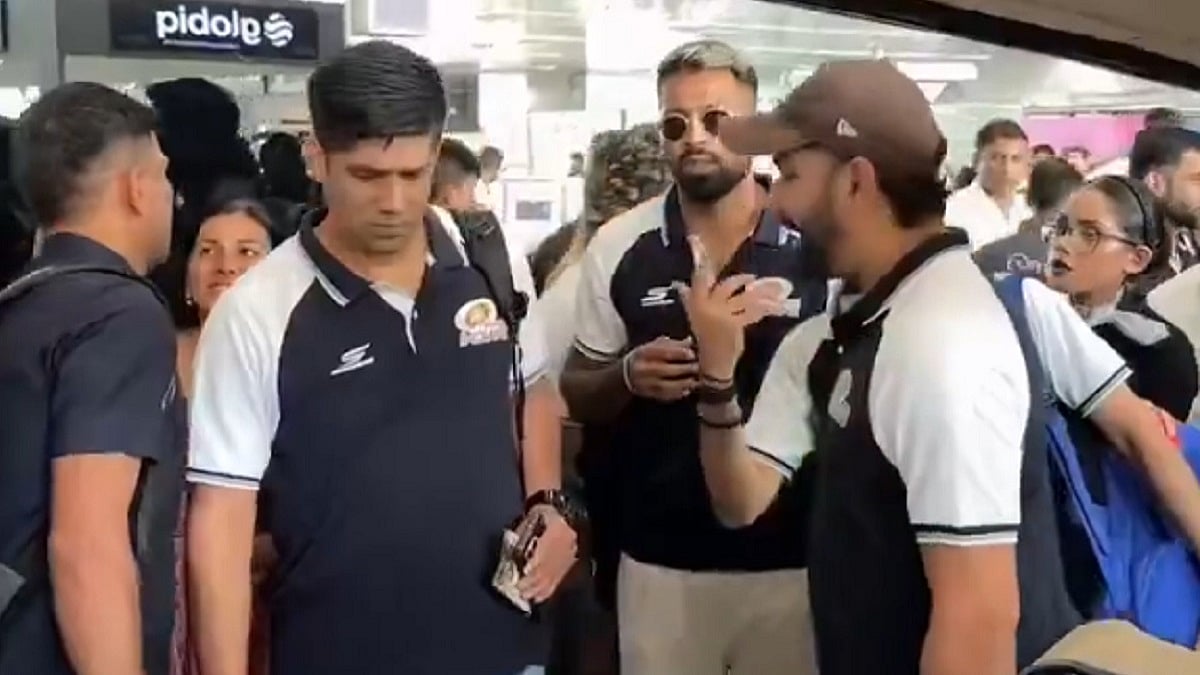 Rohit Sharma, Hardik Pandya Spotted At Kolkata Airport While Travelling Together To Mumbai After KKR Defeat | VIDEO
