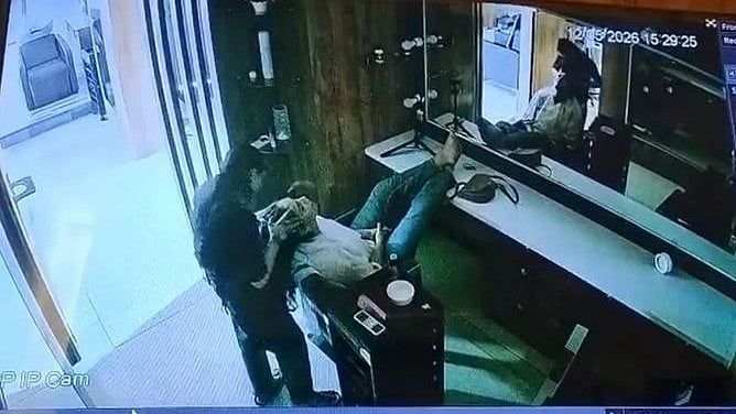 CCTV Shows Actress Twisha Sharma At Beauty Parlour Hours Before Death