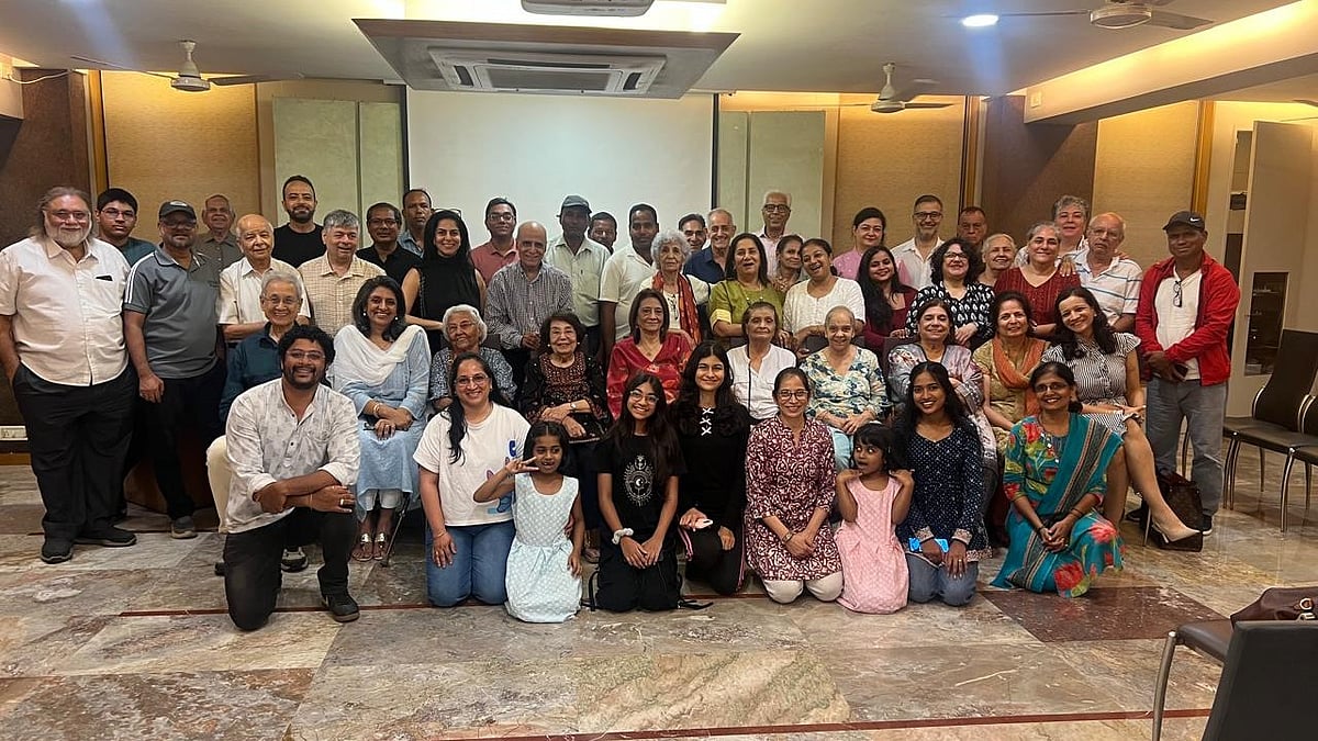 Mumbai Bahá’í Community Gathers At Marine Lines To Commemorate Declaration Of The Báb, Marking Dawn Of New Spiritual Era