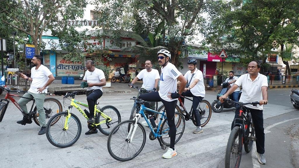 NMMC Commissioner Kailas Shinde Conducts Early Morning Bicycle Inspection Tour Across Belapur & Nerul
