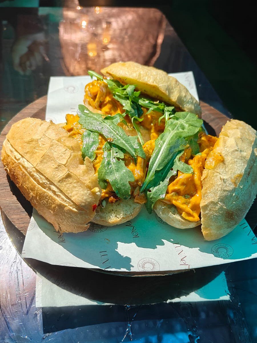 B&Q Chicken Baguette 