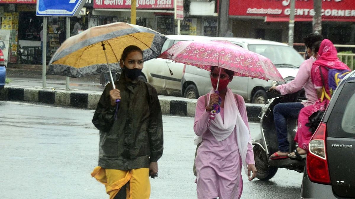 Mumbai Weather Update, May 24: Sunday Rain & Thundershowers Likely To Bring Relief From Warm Conditions Across City & MMR; AQI Exceptional At 14