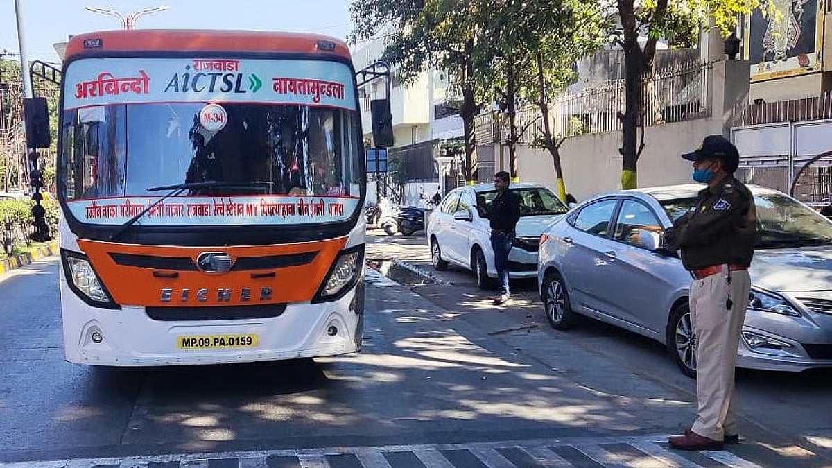 Indore Traffic Police Drive - 302 Challans Issued Over Bus Safety Violations