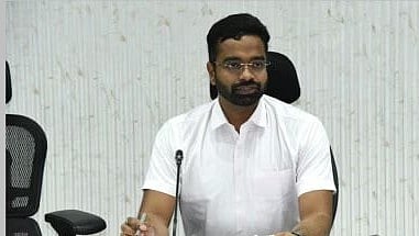 Jalgaon Collector Rohan Ghuge Directs All Agencies To Stay Prepared For Monsoon Disasters