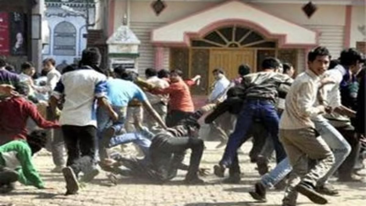 Kerala University Union Election Results Trigger Violence In Thiruvananthapuram; 50 SFI Workers Booked