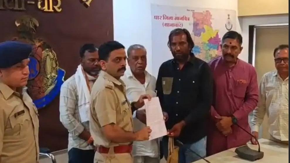 Patidar Community Protests Over Rising Theft Incidents In The Manawar Area Of Dhar District