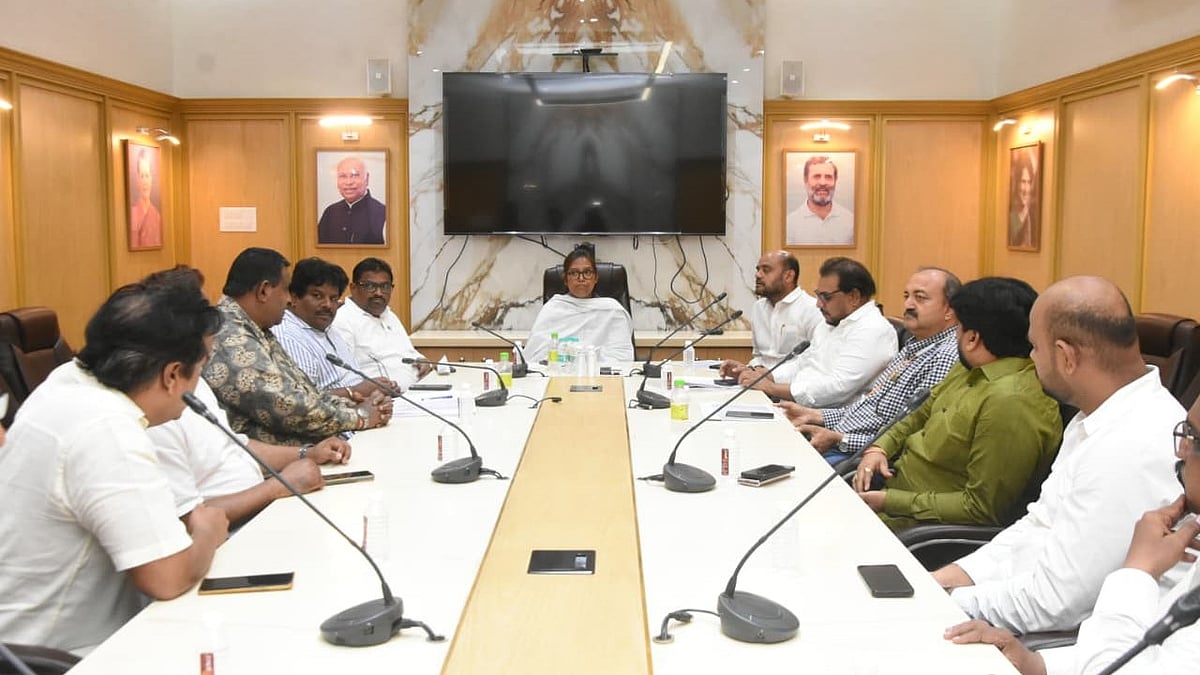 MP Varsha Gaikwad Accuses BJP Of Manipulating Voter Lists, Orders Congress Workers To Maintain Vigil On Revision Process