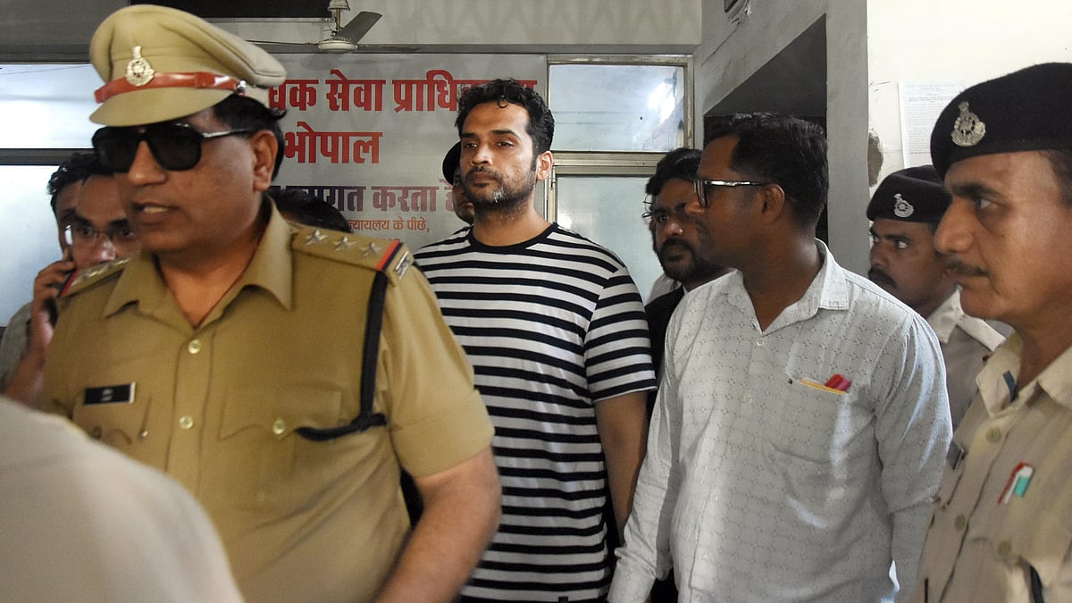 Midnight Crackdown Against 24 Habitual Criminals In Bhopal