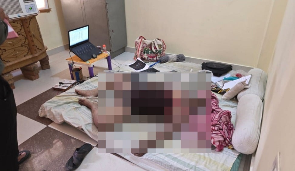 Chhatarpur Man Found Dead Inside Locked Room; Laptop With Share Market, MCX Sites Open Beside Body, Probe Underway