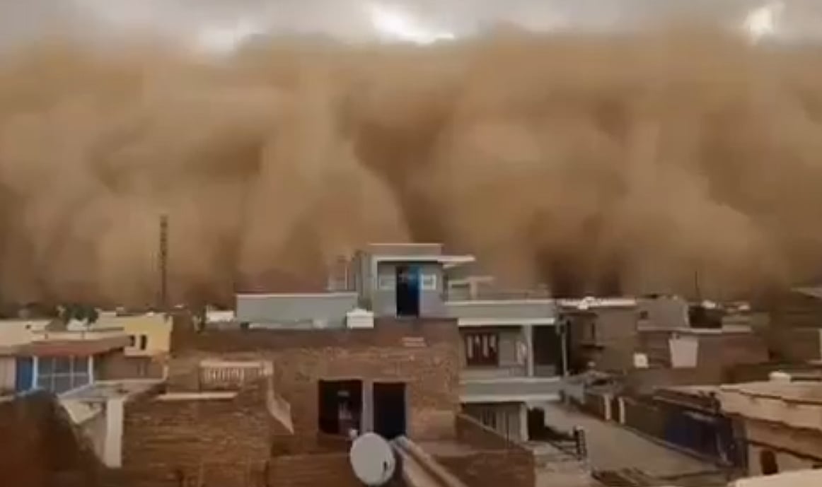 'Straight Out Of A Movie': Sky Turns Blood-Red As Massive Dust Storm Hits Rajasthan's Bikaner - VIDEO