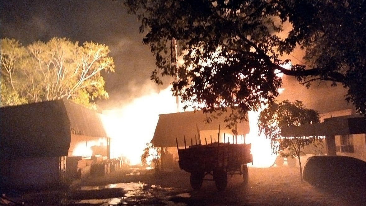 Night Of Inferno In Govindpura: Furniture Factory Loses Crores, Nine Hours Against Flames And 70 Water Tankers Deployed To Fight Blaze 