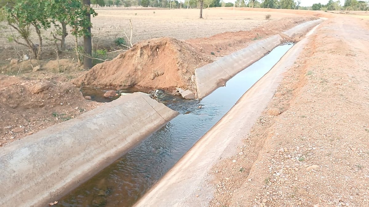 Canal Cracks On First Water Release, Farmers Allege Poor Construction