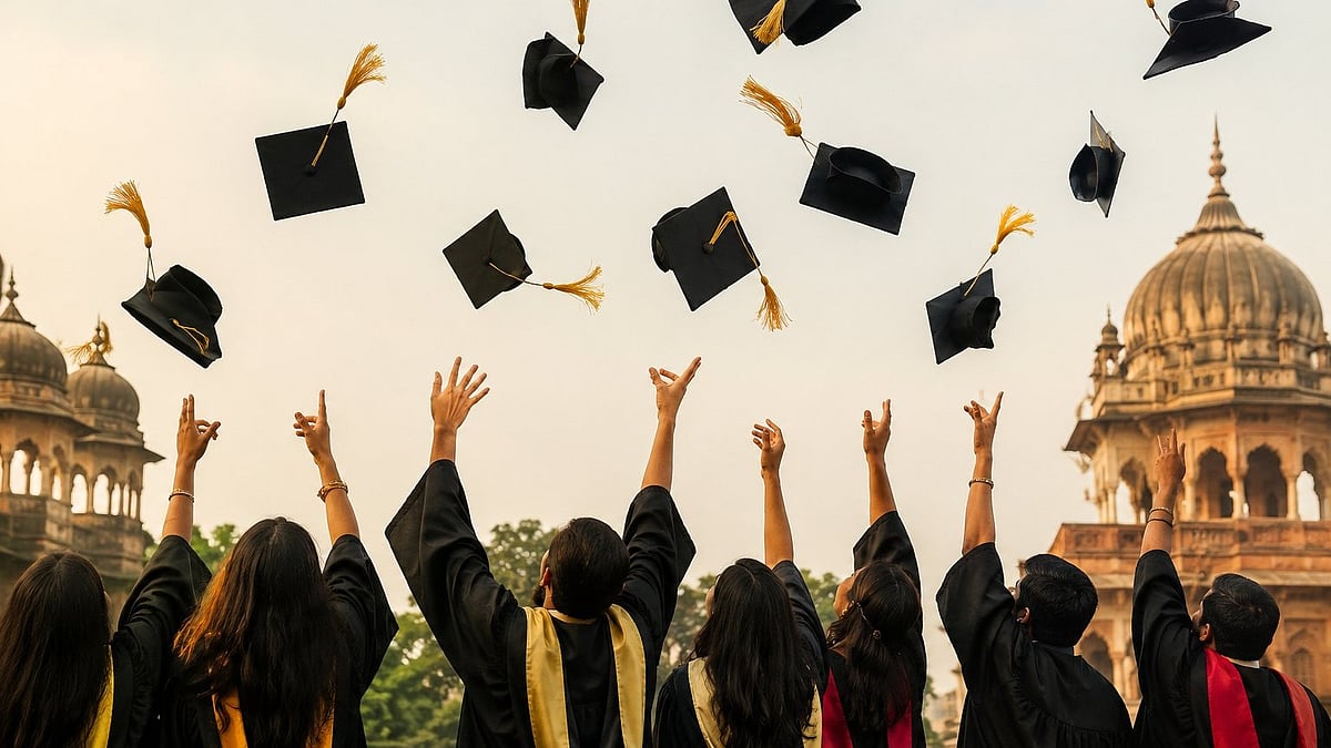 IET-Indore Graduation Ceremony: Over 500 Engineering Graduates Receive Degrees At IET DAVV’s ‘Samavartanam 2026’ 