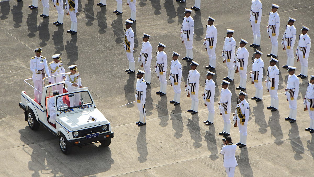 Vice Admiral Sanjay Vatsayan Assumes Command Of Western Naval Command In Mumbai Ceremony