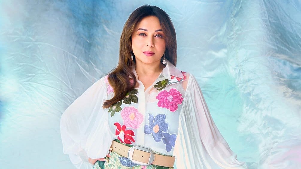 Madhuri Dixit Addresses Claims She Was 4 Months Pregnant During Dola Re Dola Shoot: 'Arin Was Born In 2003, Do The Math' 