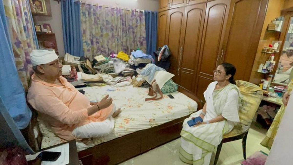 Former West Bengal CM Mamata Banerjee Meets Kalyan Banerjee After Attack On TMC MP In Hooghly 