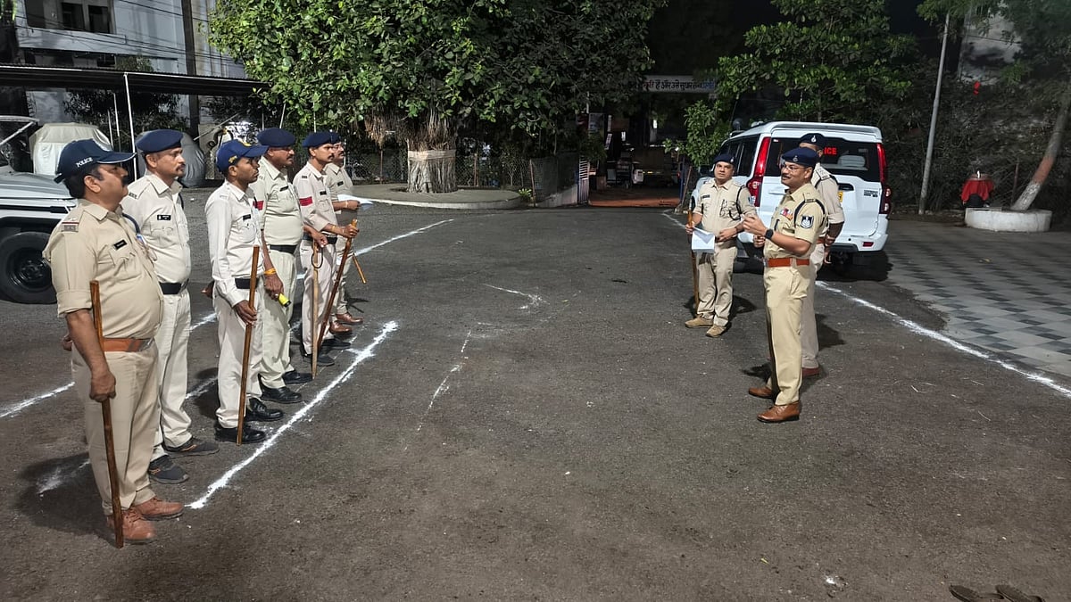 Intensive Checking Drive: Barwani Police Arrest 37 Absconders Overnight