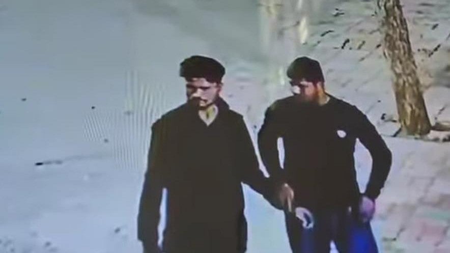 Thieves Enter Maharashtra MP Bungalow, Steal Security Guard's Mobile Phone