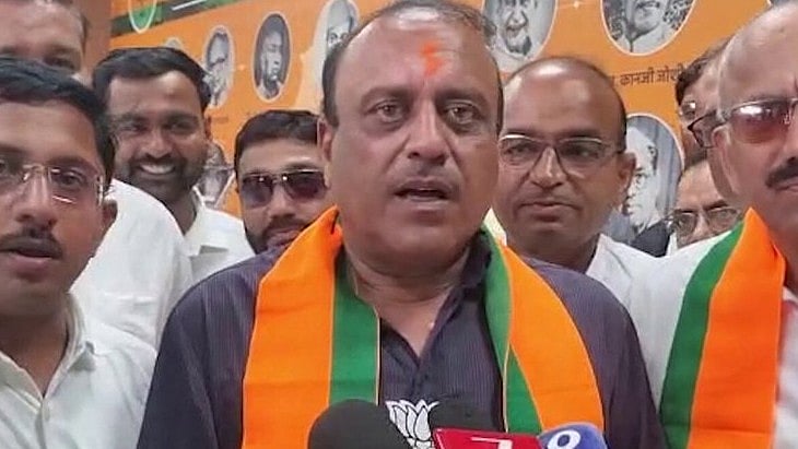 Jalgaon MLC Poll: BJP Fields Veteran Leader Nandkishore Mahajan, Party Workers Celebrate