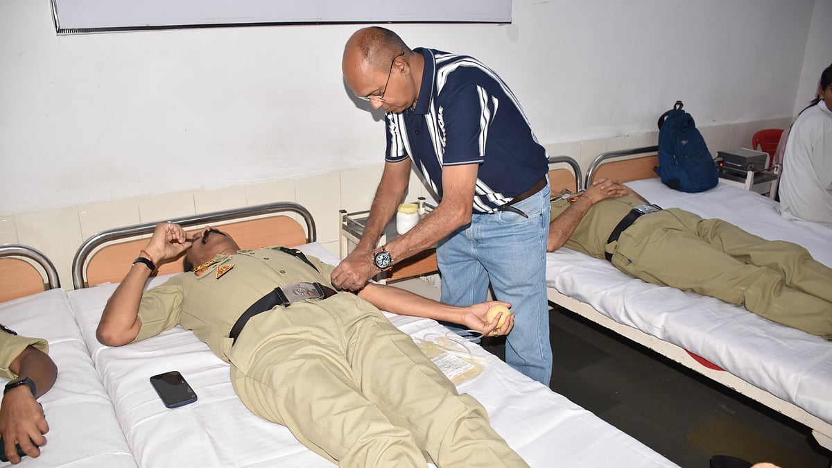 BSF’s Central Shooting And Weapons Training Team Marks Foundation Day With Blood Donation Camp In Indore 