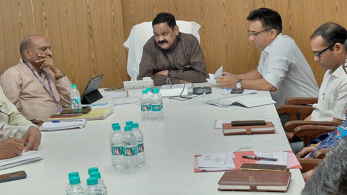 Maharashtra Govt Announces Special Package For Marginalised Pardhi Community To Address Land, Education And Housing Issues