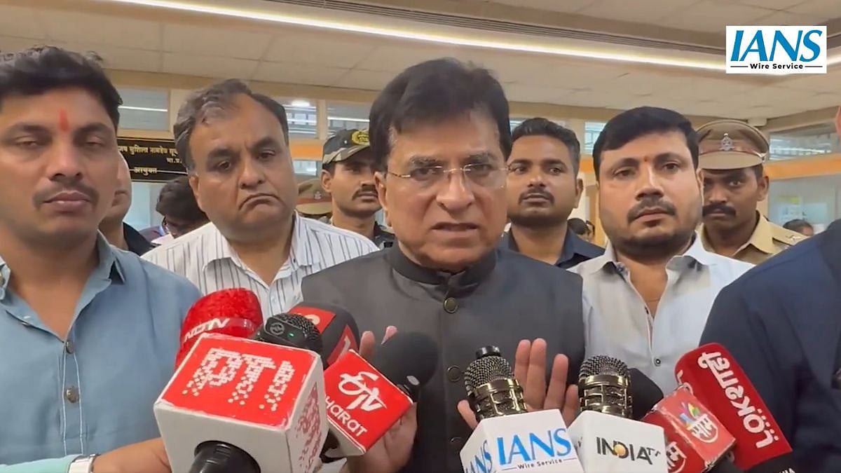 Mumbai Namaz Row: BJP Leader Kirit Somaiya Seeks Ban On Prayers On Public Roads, Sparks Political Row | VIDEO