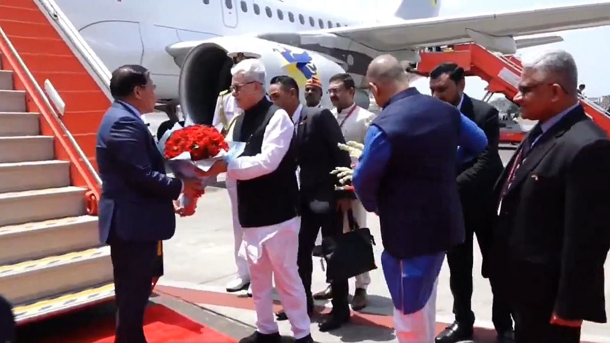Myanmar President U Min Aung Hlaing Arrives In Mumbai For 2-Days Visit; Set To Meet Maharashtra CM Devendra Fadnavis - VIDEO