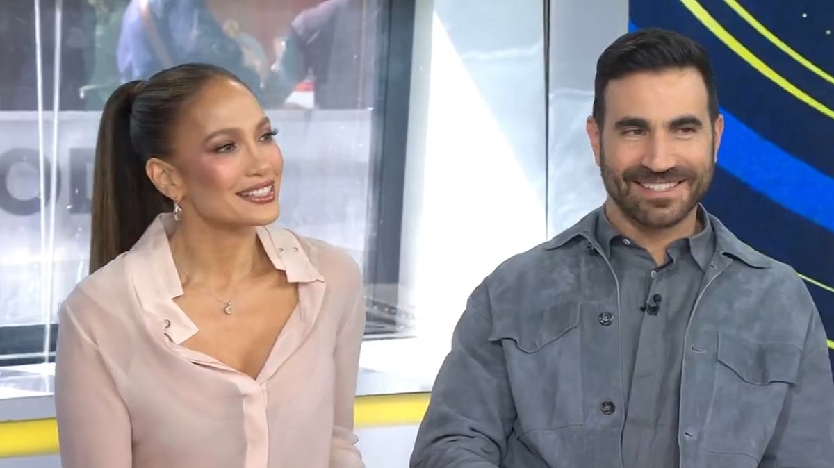 'I'm Not Dating': Jennifer Lopez Puts Brett Goldstein Relationship Rumours To Rest During Awkward Live TV Exchange - VIDEO