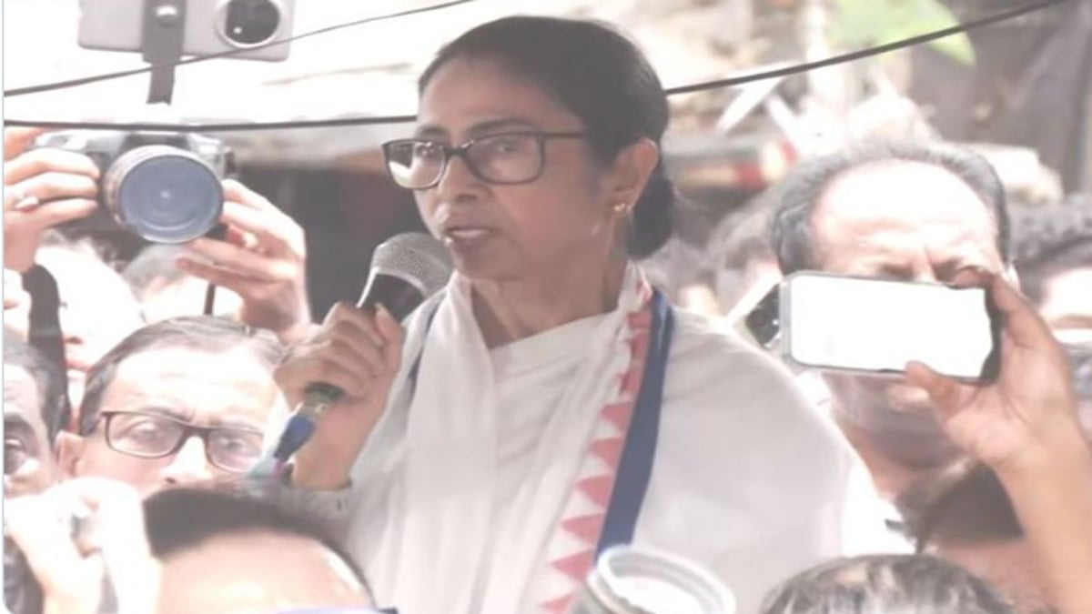 What's Behind TMC Crisis? Real Story Of 'Signgate', Expelled MLAs And Mamata's Empty Dharna Stage