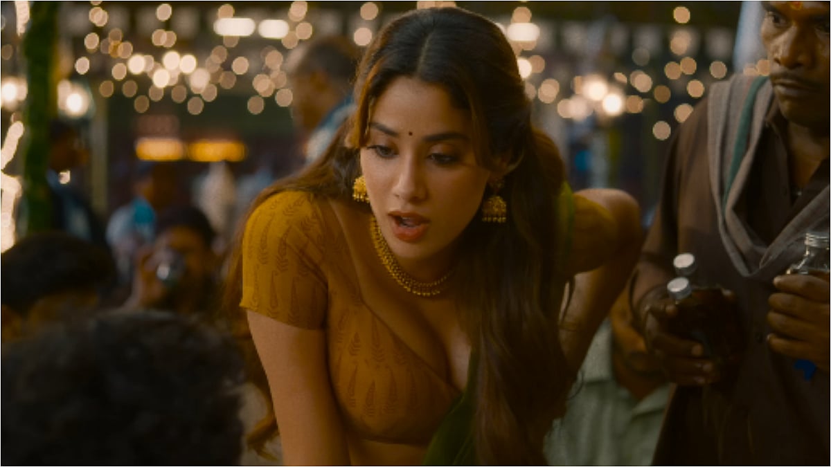 'Amalgamation Of Midriff, Prop For Forced Kiss': Did Janhvi Kapoor Agree Her Character Achiyamma In Peddi Was Objectified?