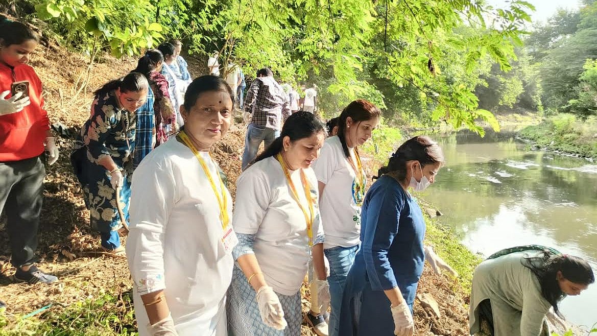 Nashik: Rusted Pistol Found During Nandini River Cleanup Drive In Presence Of Minister Girish Mahajan