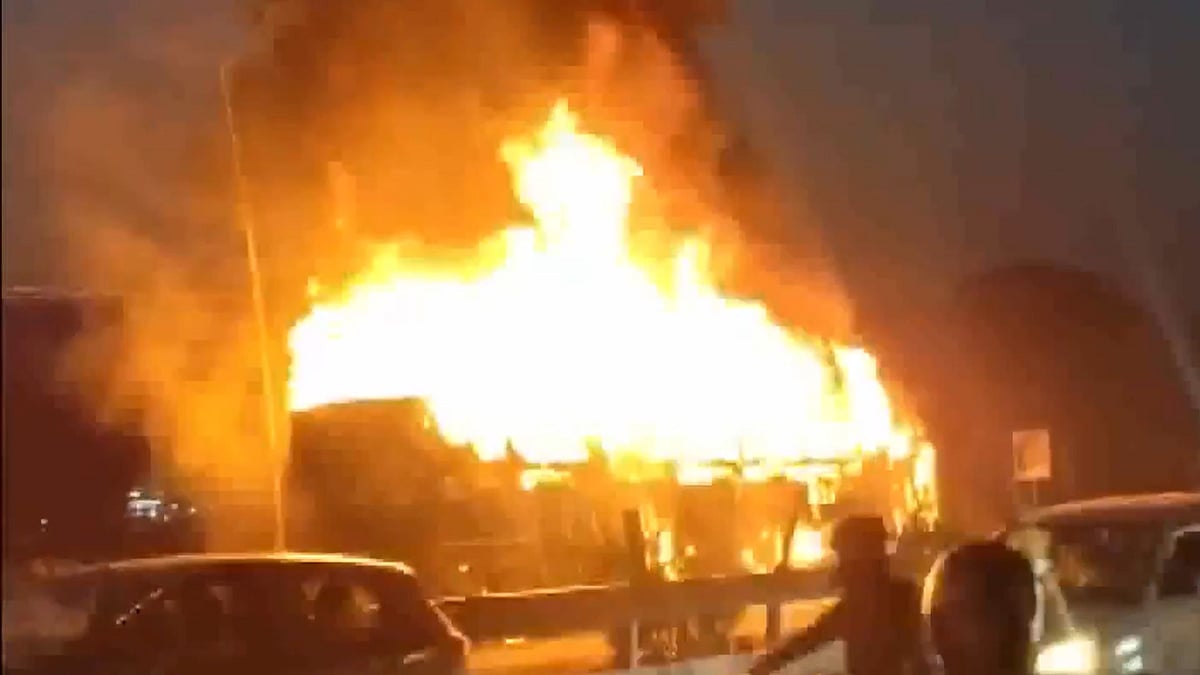 Delhi-Bound Volvo Bus Turns Into Fireball Near Haridwar's Sarvananda Ghat - VIDEO