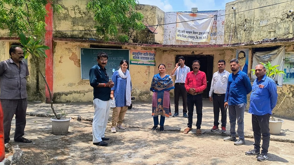 Eight-Year Neglect Leaves Hostel Building In Disrepair In Sardarpur