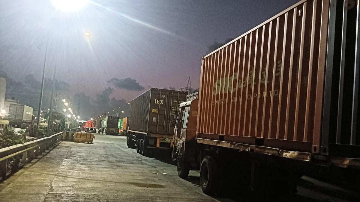 Nashik: Mundra Port Congestion Raises Concerns Over Onion Exports; Container Shortage May Disrupt Trade