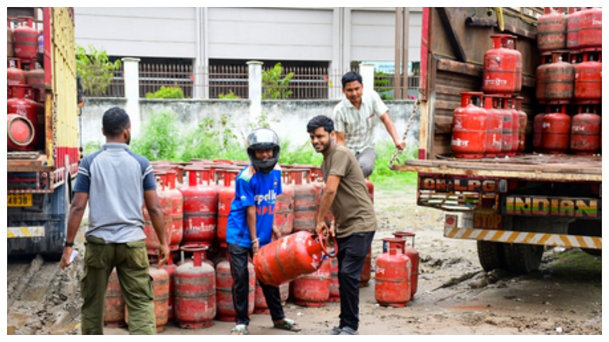 Domestic LPG Supply Cost Crosses ₹1,600 Per Cylinder, Government Absorbing Nearly ₹700 Loss On Every Household Refill