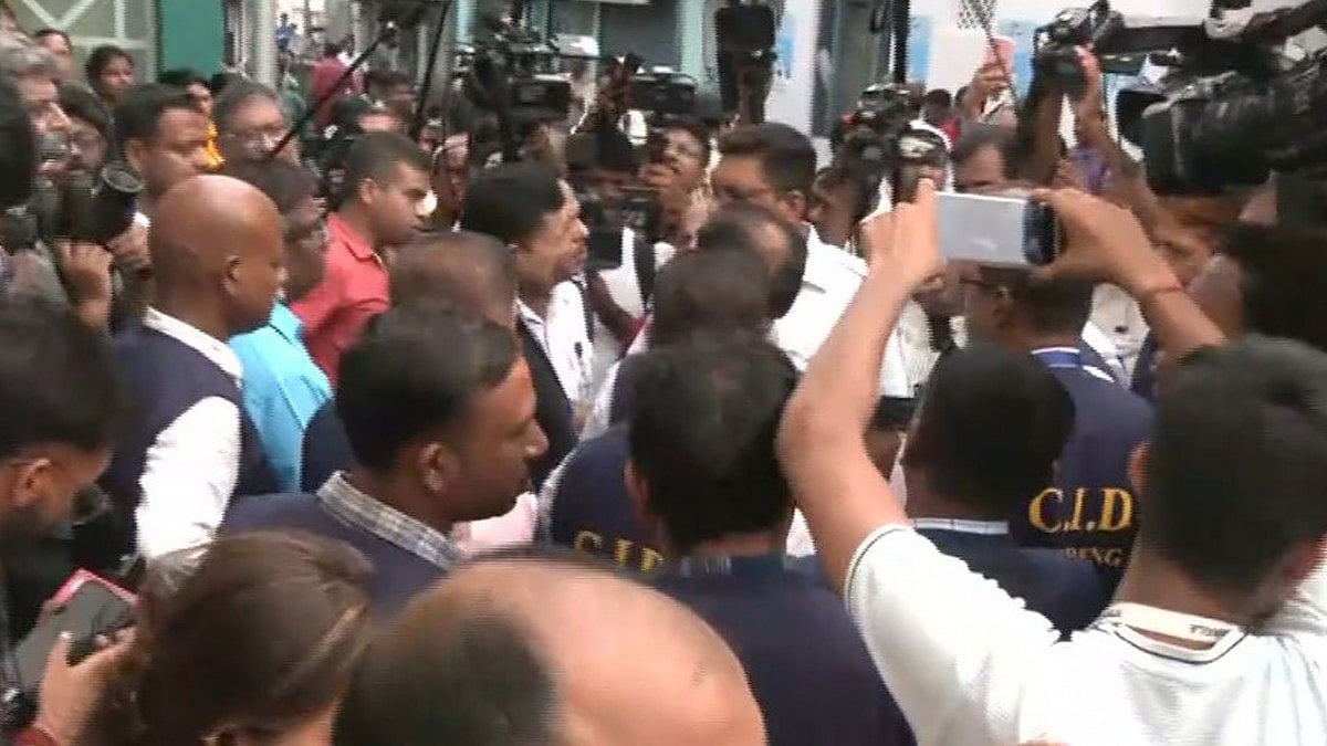 CID Team Reaches Mamata Banerjee’s Kolkata Residence In Signature Forgery Probe - VIDEO