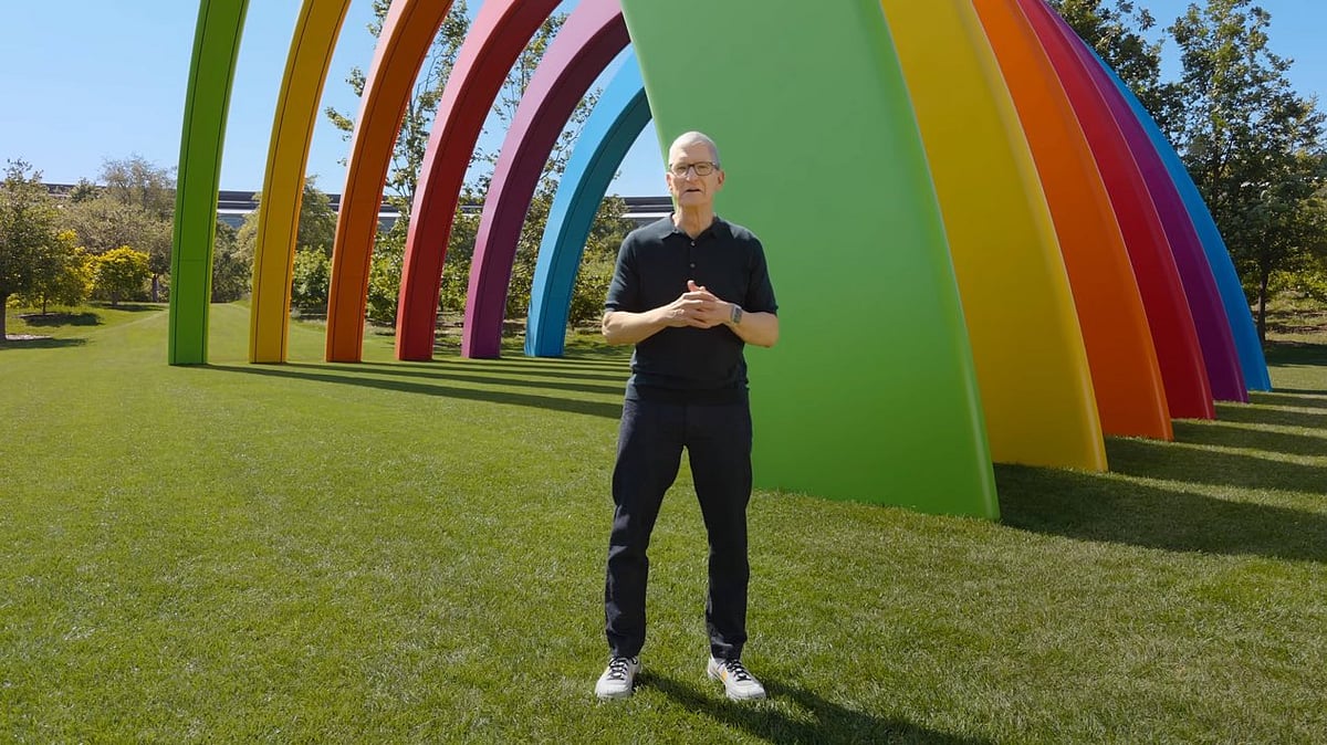 Tim Cook Gets A Standing Ovation At His Final WWDC As Apple CEO | Watch Video