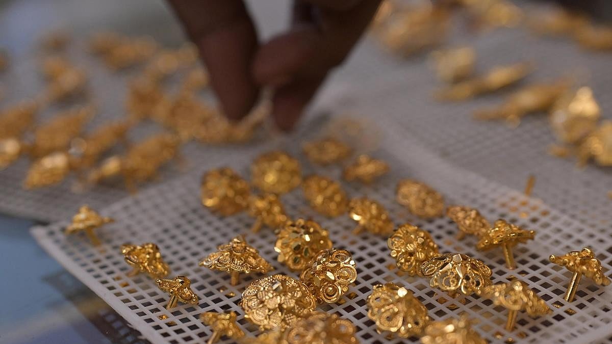 Customer Pledges Fake Jewellery; Dupes PNB Of ₹43 Lakh In Jabalpur