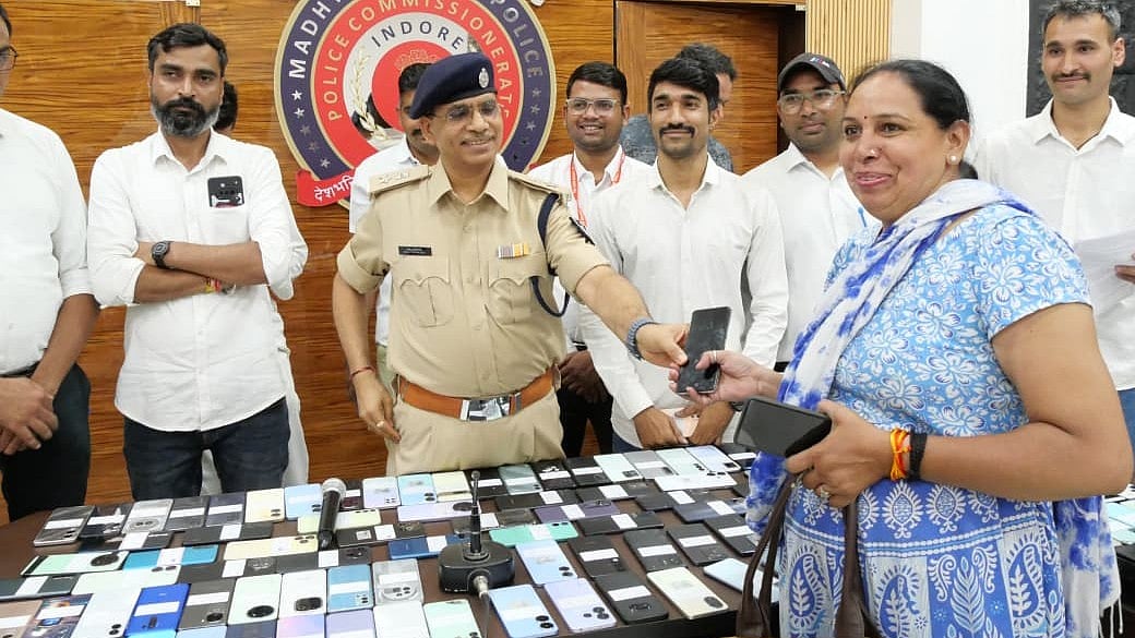 Crime Branch Recovers 230 Lost Mobile Phones Worth ₹50 Lakh In Indore