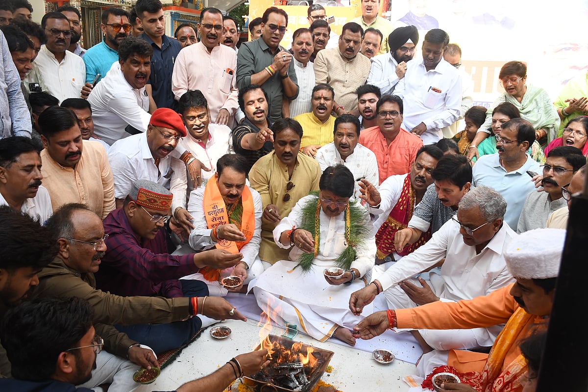 Special Prayers Mark PM Narendra Modi’s Record Tenure Achievement