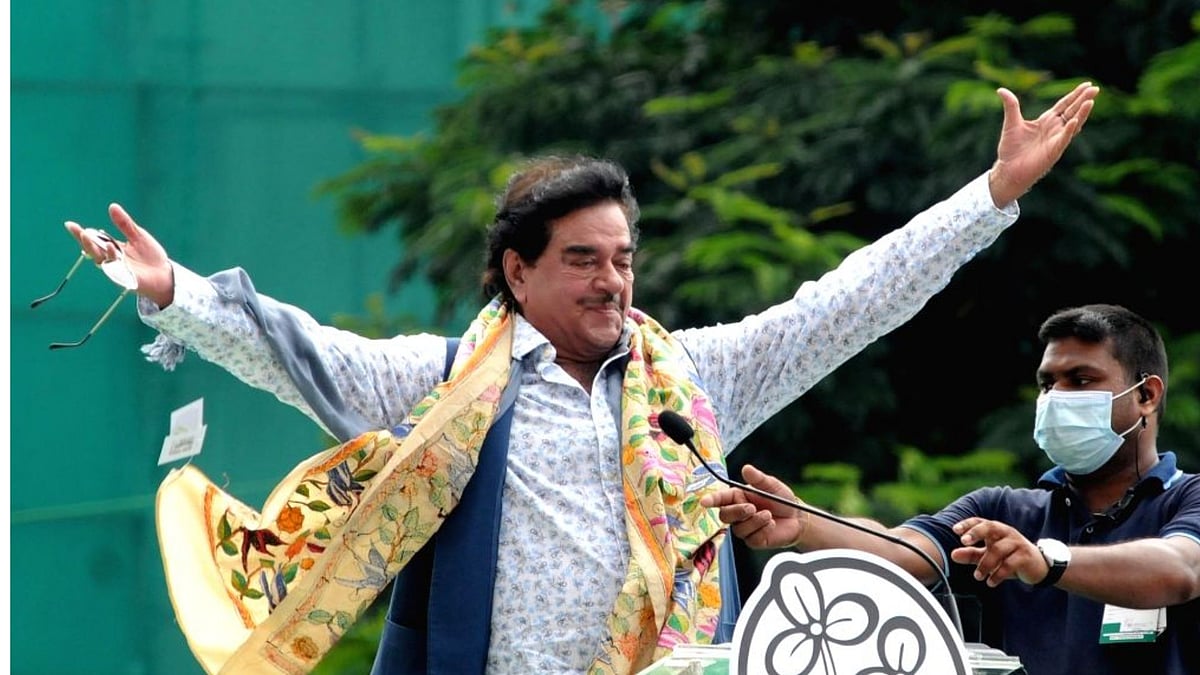 'No Intention As Of Now': Shatrughan Sinha Denies Joining Rebel TMC Camp After Calling PM Modi 'Guide Of Nation' - VIDEO