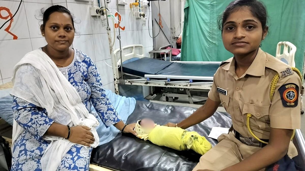 Kalyan Shocker: 7-Day-Old Baby Girl Found Alive In Garbage Bin Near Temple; CCTV Footage Under Scanner | VIDEO