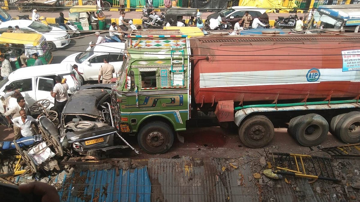 Tyre Burst Triggers Chaos On Patel Bridge; Indore Municipal Corporation Tanker Hits Several Vehicles 