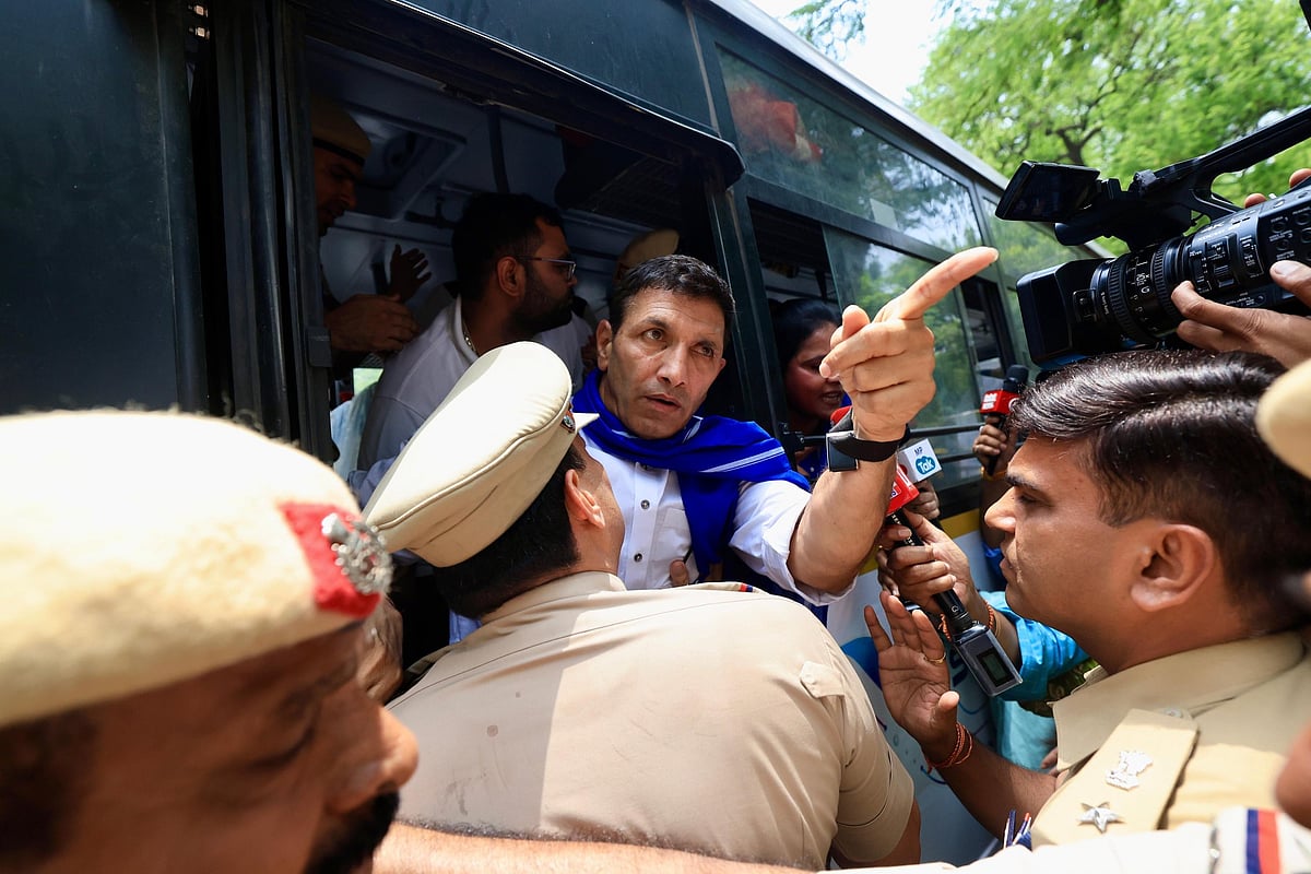 Meenakshi Natarajan Rajya Sabha Nomination Rejection Row: PCC Chief Jitu Patwari Detained As Protesting Congress Marches Towards Rashtrapati Bhavan In Delhi After SC Dismisses Natrajan's Plea -- VIDEO