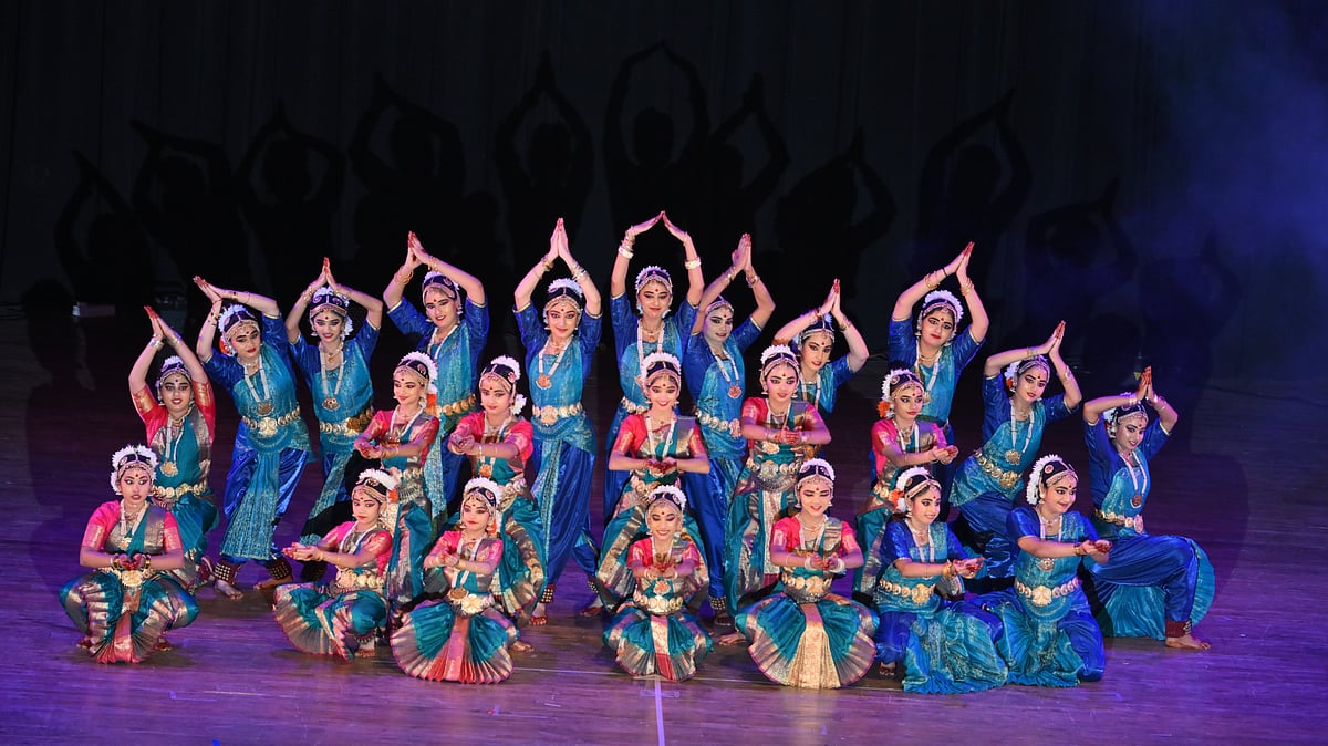 Kalanjali Kalotsav: 108 Dancers Unite In Vande Mataram Performance